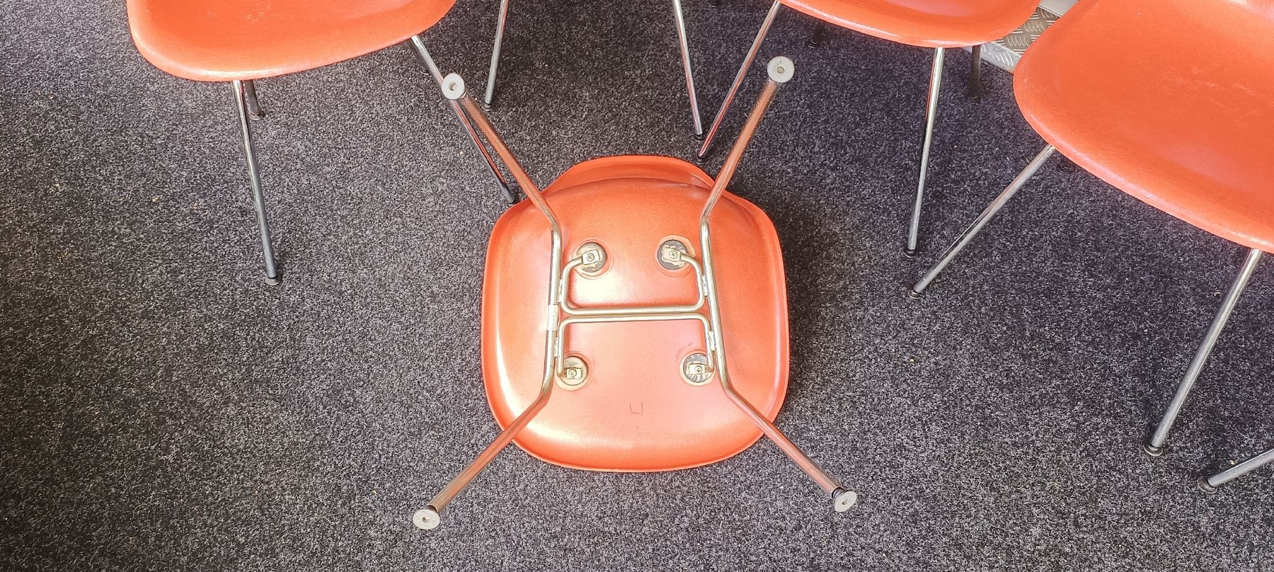 Herman Miller Chaises: 6 x Eames Herman Miller Stühle – D'occasion à Schmitten FR par oftringen 3