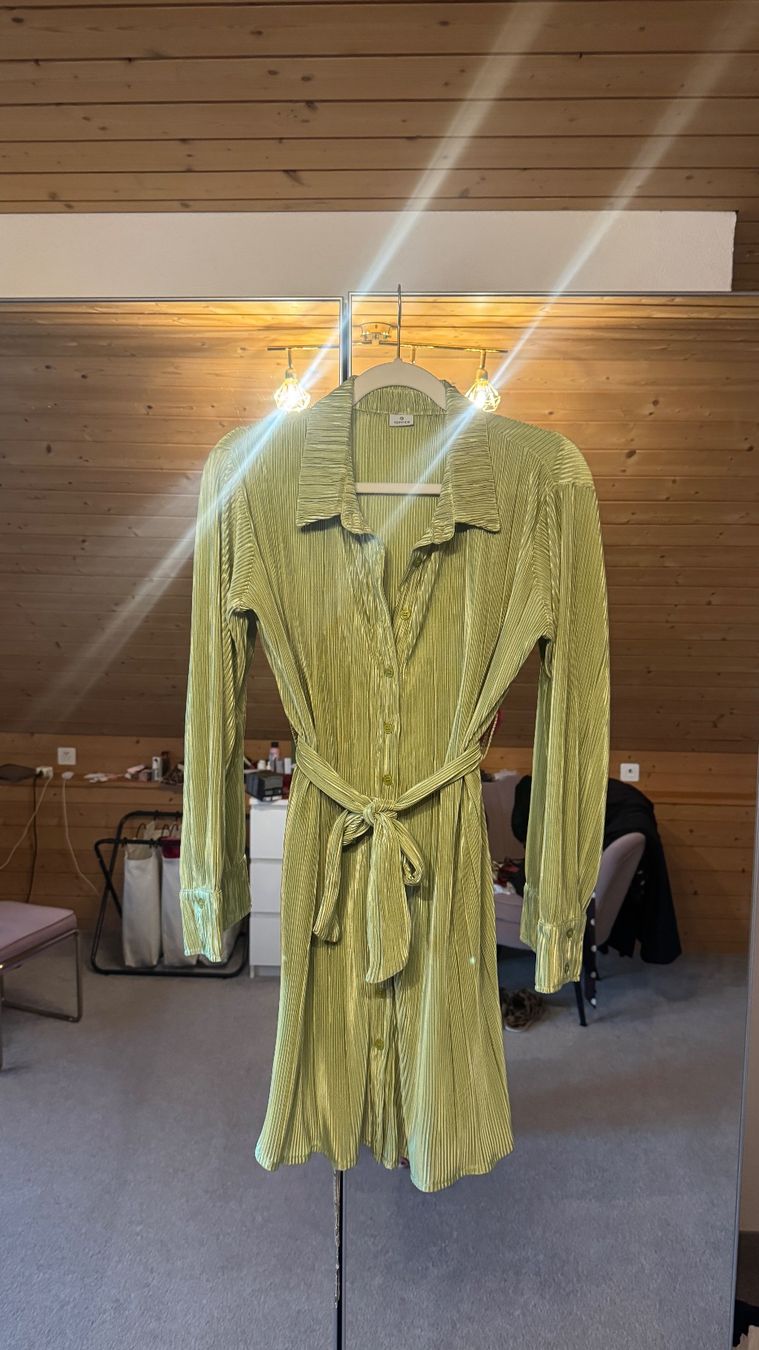Vestiti: Kleid Grün, Grösse S – Usato da Kriessern venduto da loolah