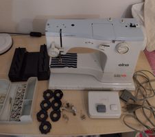 Elna Supermatic Nähmaschine,  mit Zubehör!