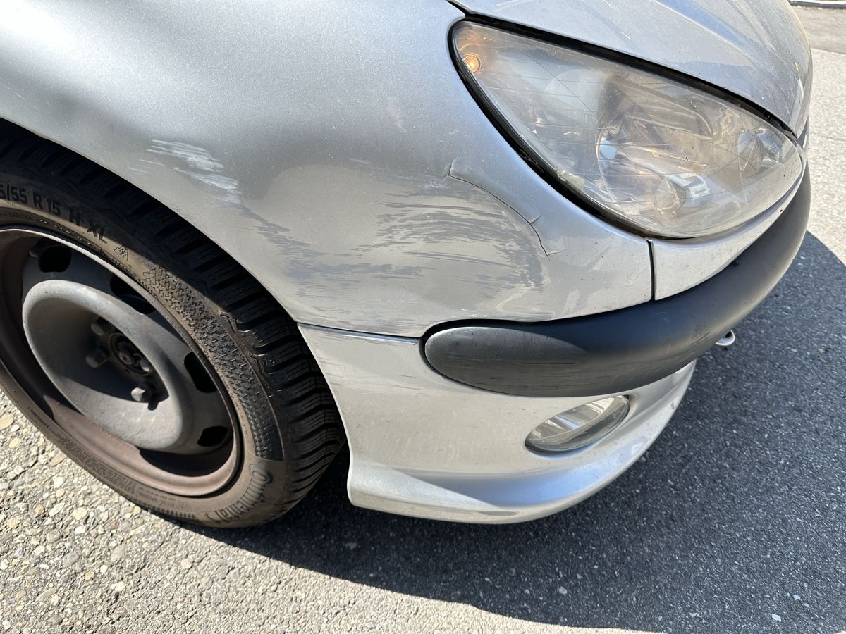 Peugeot Autos: Peugeot 206 Cabrio – D'occasion à Reinach AG par rares75 3
