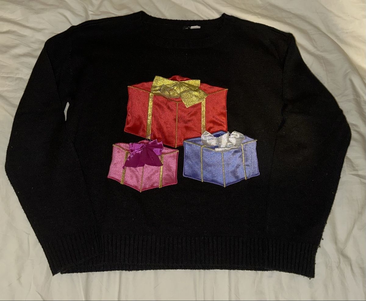 Maglioni & Felpe: Schwarzer Weihnachtspullover mit Geschenke - Motiv – Nuovo (secondo la descrizione) da Köniz venduto da lar_m9xk