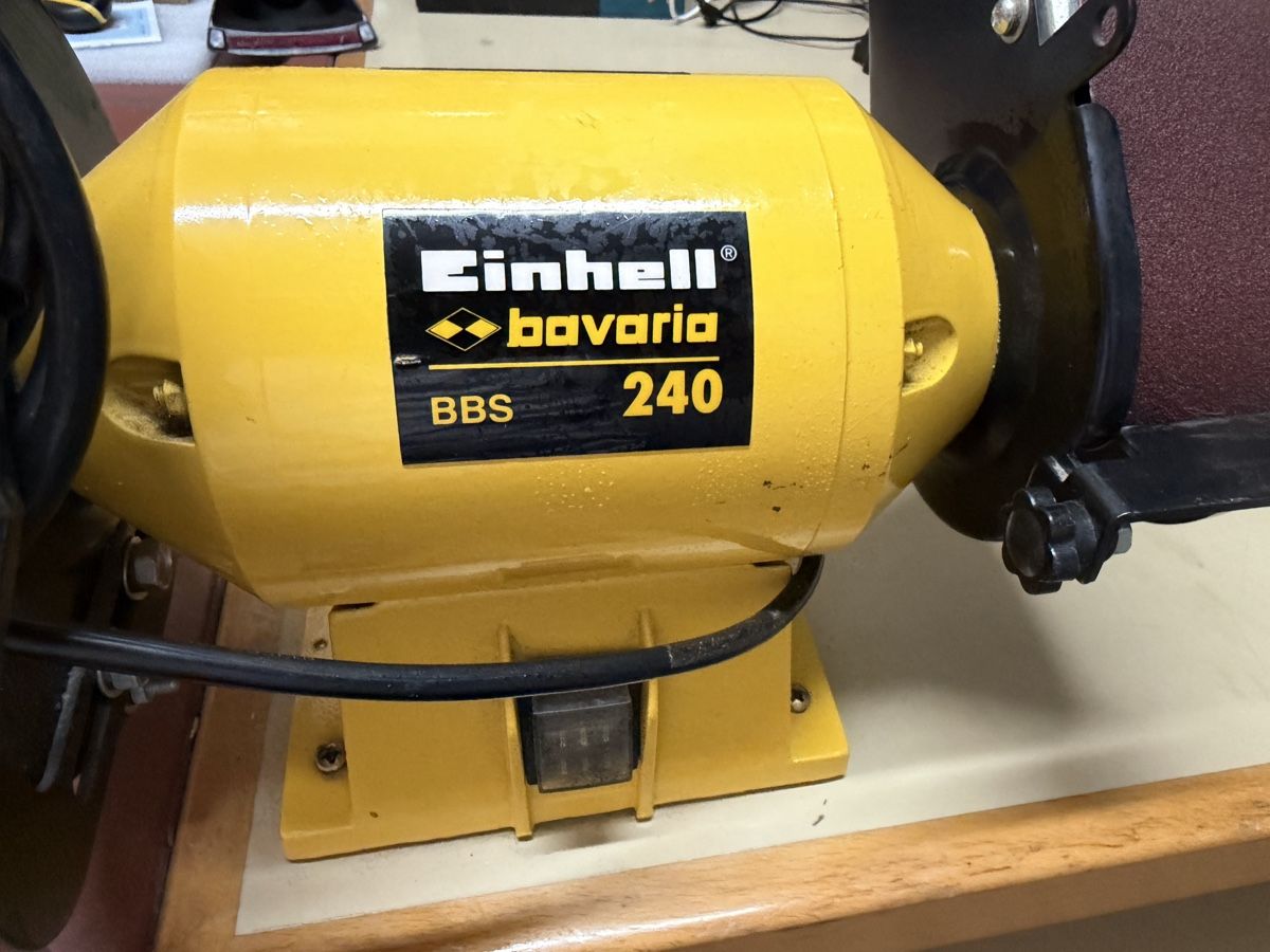 Einhell Smerigliatrici & Lucidatrici: Einhell Bavaria BBS 240 Schleifmaschine – Usato da Beinwil am See venduto da Onitsoga1