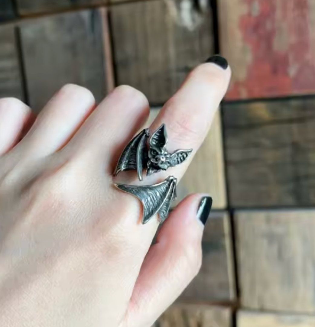 Anelli: Ring Fledermaus Verstellbar – Nuovo e nell'imballaggio originale da Eschenbach SG venduto da ...-