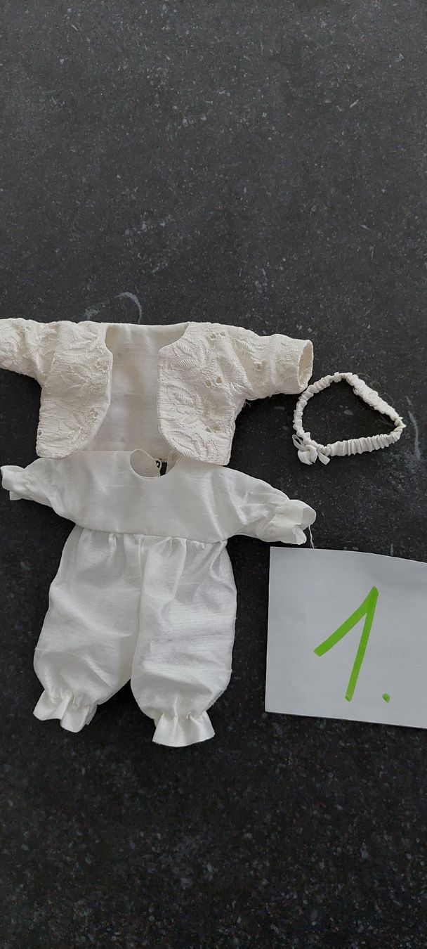 Bambole: Puppenkleidli ungebraucht – Nuovo (secondo la descrizione) da Muri AG venduto da nindo1 7