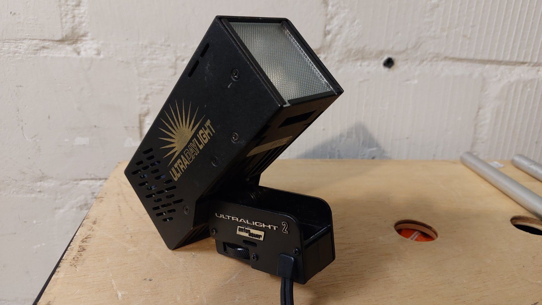 Lampade: Anton Bauer Ultra Daylight - Mini HMI Licht – Usato da Rheineck venduto da FMPTV