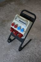 Baustromverteiler mit FI-Schalter und Metallständer