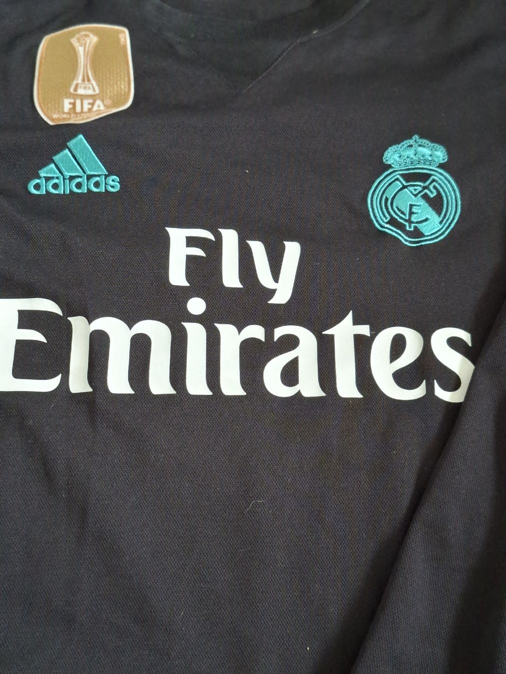 Real Madrid Canottiere & Pantaloni: Maillot Real Madrid2017 Ronaldo – Usato da Renens VD venduto da ser_j2fn 5