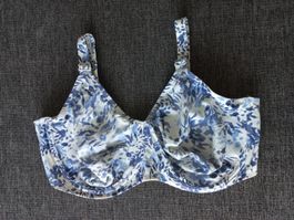 BH Gr. 100F von Triumph ungetragen
