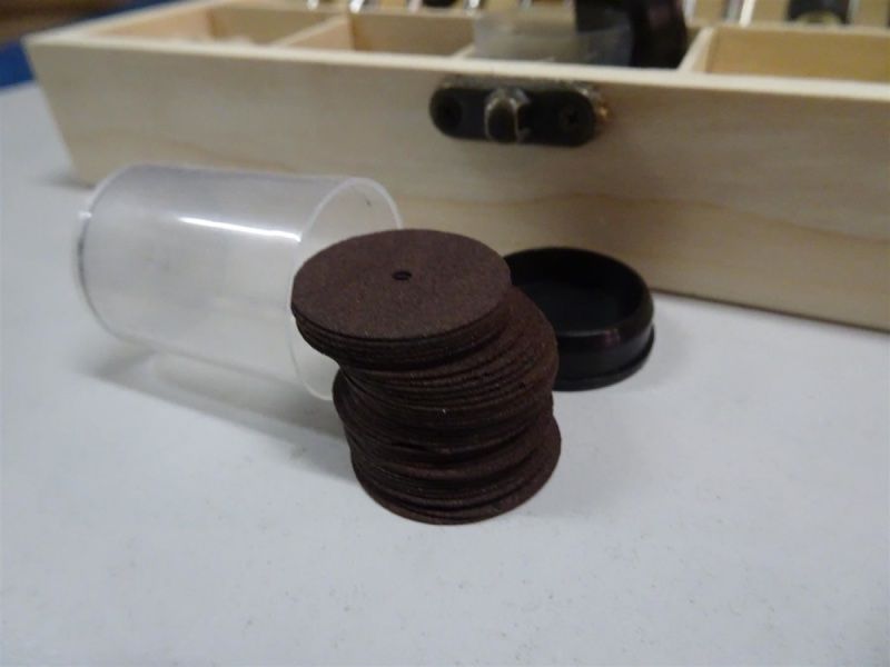 Tutti gli attrezzi: neues Mini Schleifset inkl. Holzbox – Nuovo e nell'imballaggio originale da Necker venduto da liq24 1