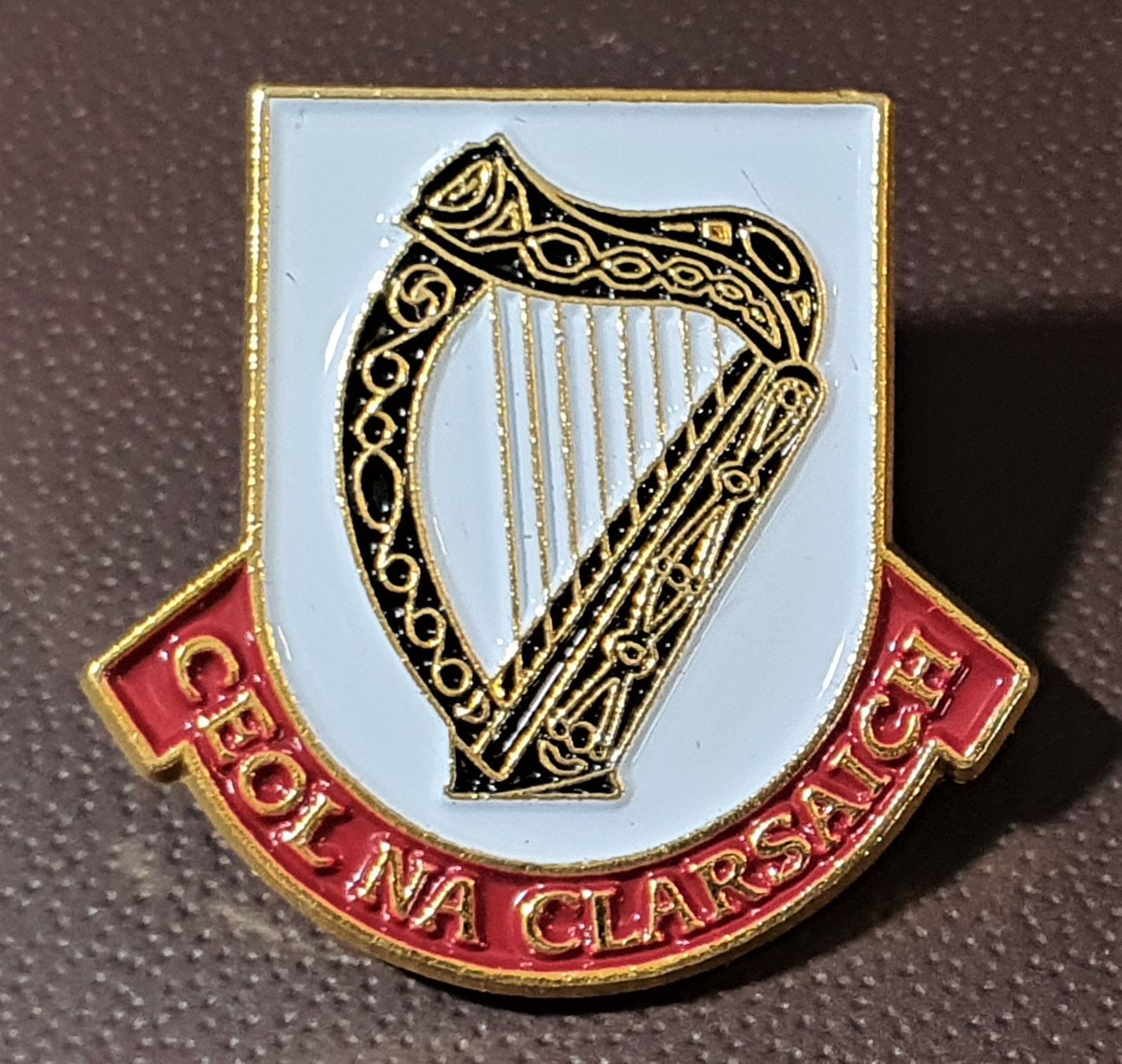 Placchette & Badge: O468 - Pin Ceol na Claraich / Harfe – Usato da Reinach BL venduto da Boston-Verkauf