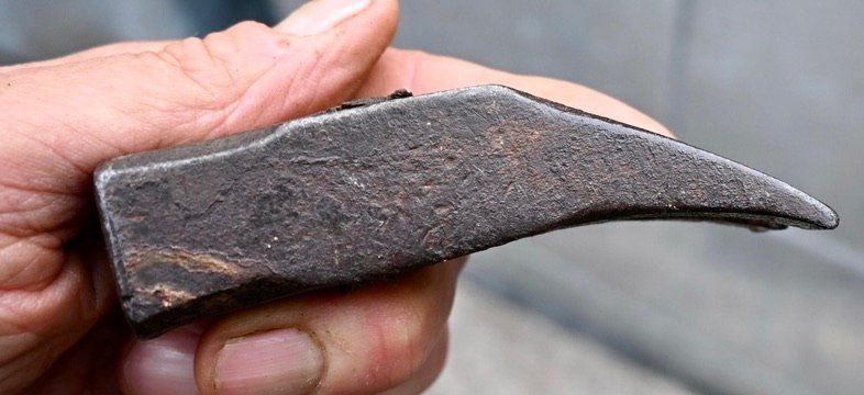 Tutti gli attrezzi: antiker geschmiedeter Schusterhammer Kopf punziert – Usato da Pfaffhausen venduto da mono_rec 2