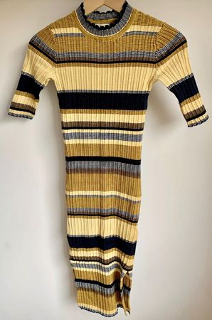 Strickkleid in Midilänge, neu