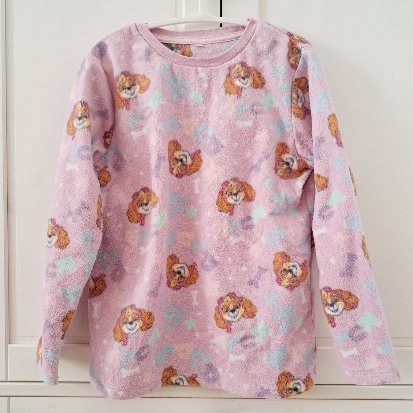 C&A Maglioni & Felpe: Fleece Pullover in Grösse 122 – Nuovo (secondo la descrizione) da Ostermundigen venduto da sedel_