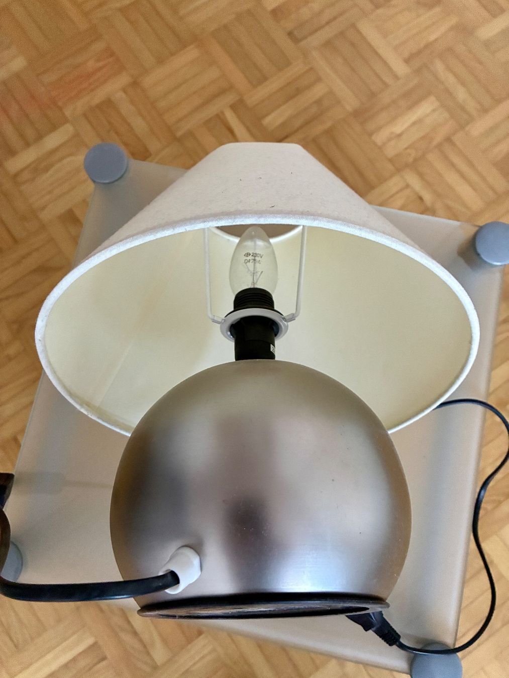 Lampen: Tischlampe – Gebraucht aus Ammerzwil BE von Frama0 2