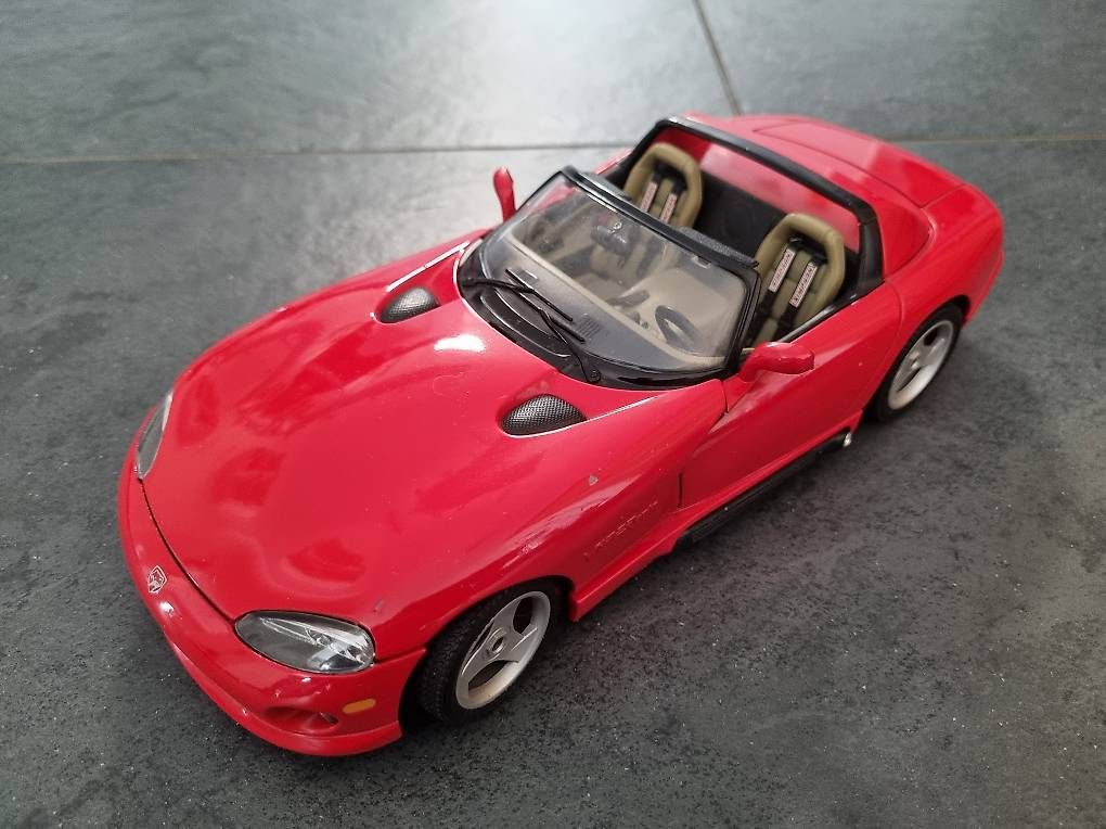 Modellini d'auto: Dodge Viper RT/10 1:18 Burago – Usato da Münchenbuchsee venduto da Sape1 2