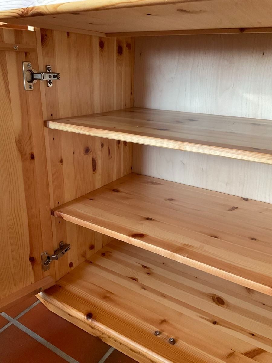 Vetrine: Highboard/Vitrine aus Kiefernholz – Usato da Dagmersellen venduto da Pining1 5