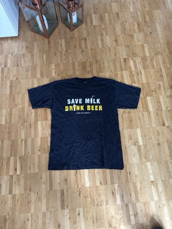 T-Shirt schwarz Save Milk Drink Beer Aufdruck Grösse XL