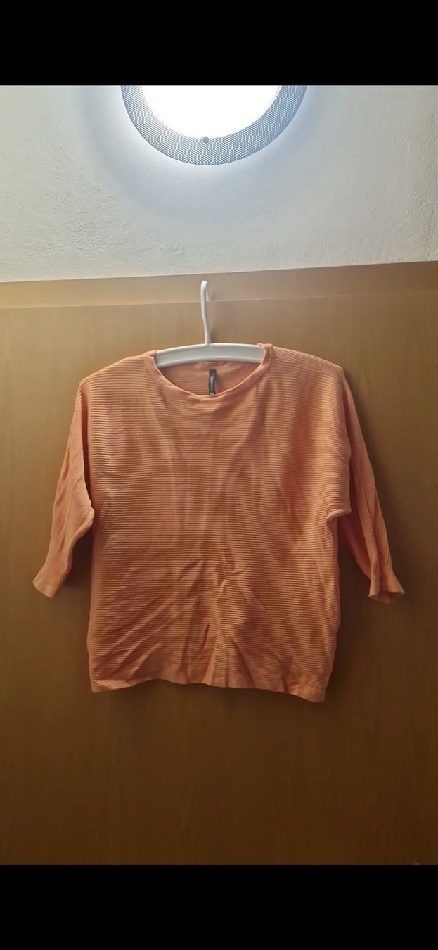 Maglioni & Felpe: Damen Pullover Orange Grösse M Neu – Usato da Bubendorf venduto da ang_b829
