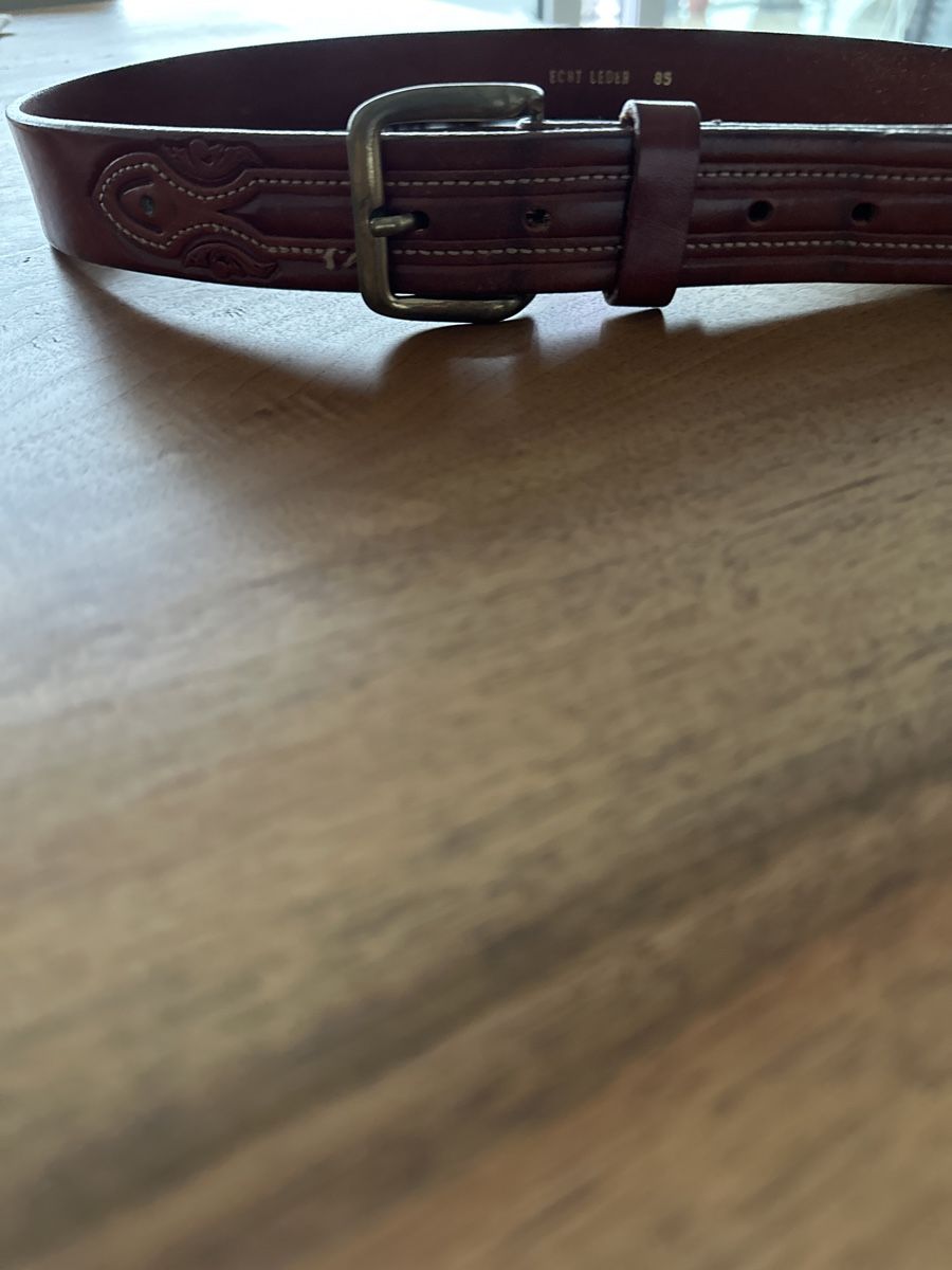 Gürtel: Herrengurt Leder 85 cm – Gebraucht aus S. Antonino von Swissbutler