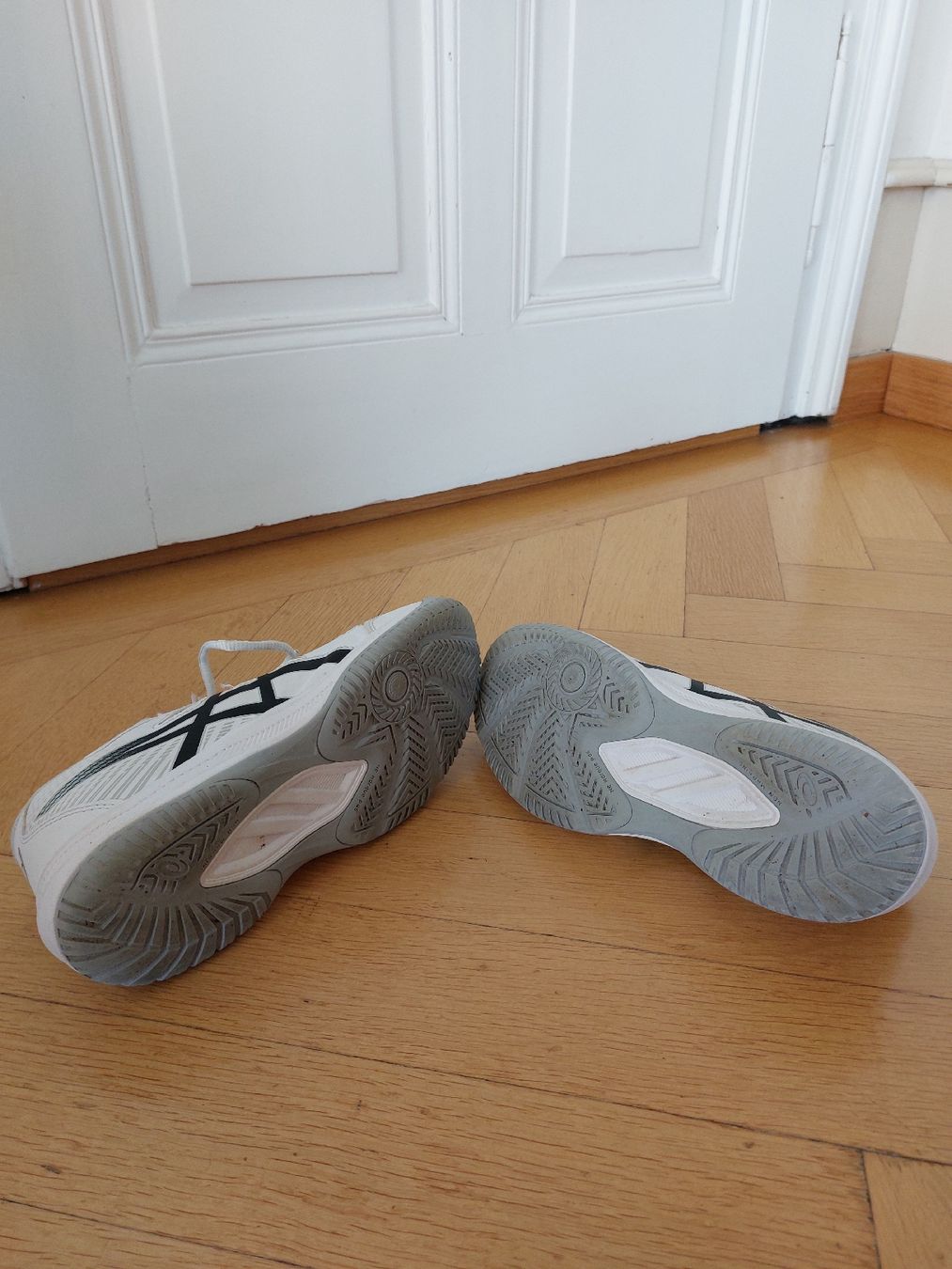 Asics Herrenschuhe: Hallenturnschuhe – Gebraucht aus Kriens von nordlicht09 3
