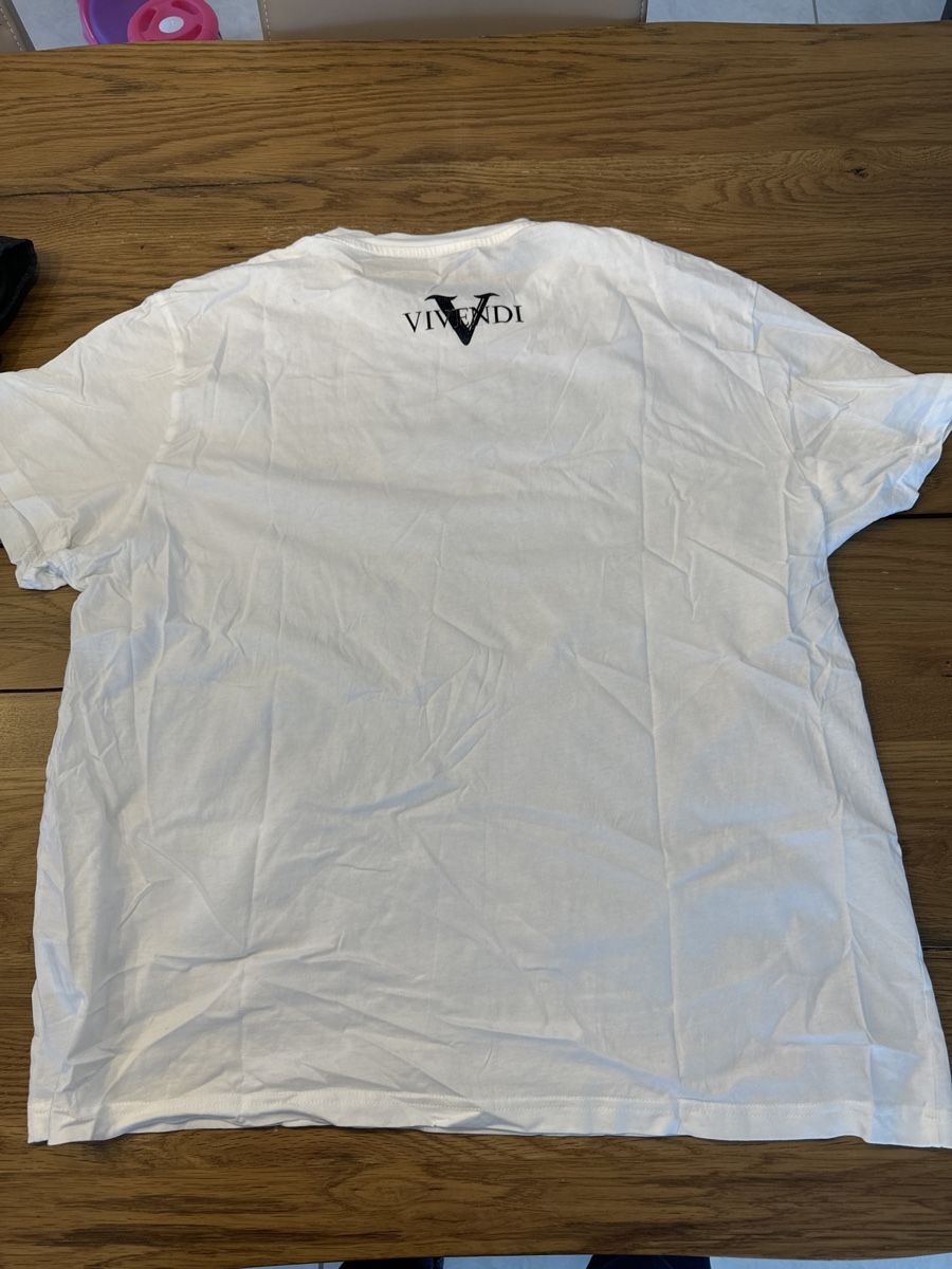 T-shirt: Custom Vivendi Shirt weis XL, selfmade – Usato da Wil SG venduto da Prof.Eich 1
