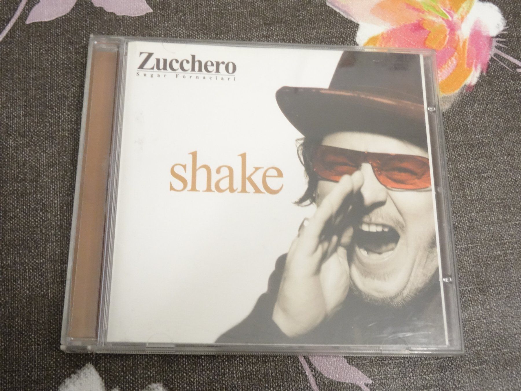 CD: Zucchero - Sugar Fornaciari Shake CD – Usato da Olten venduto da Disc-Ausverkauf