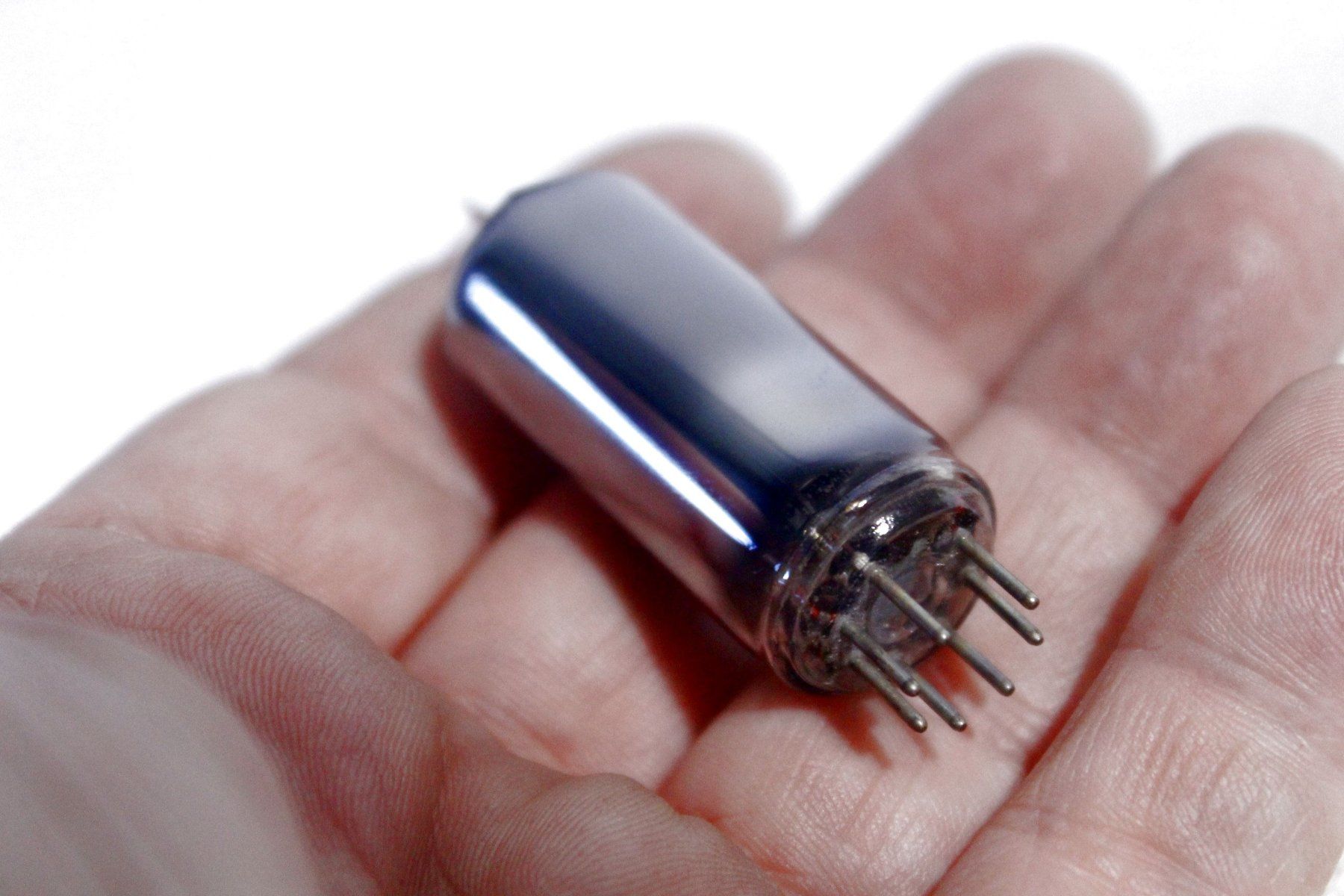 Amplificatori: PHILIPS 85A2 / 85 A 2. Vacuum - Tubes. NOS. Armeebestand! – Nuovo (secondo la descrizione) da Bern venduto da kultiges 6