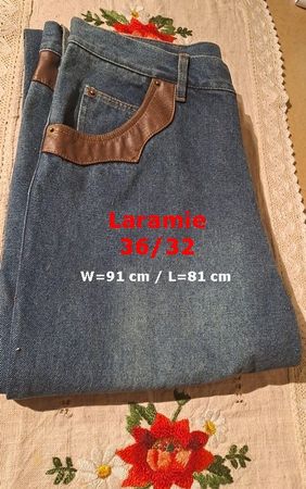Western Jeanshose LARAMIE