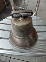 1 Glocke ohne Riemen