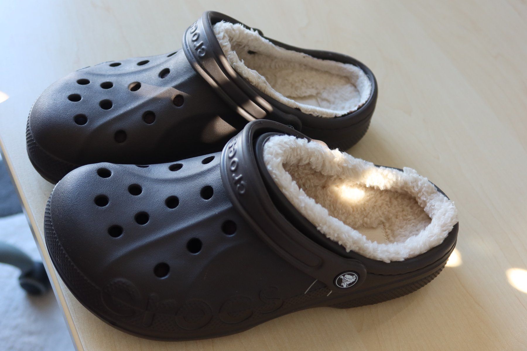 Crocs Scarpe da donna: Crocs Clogs Grösse 40 – Usato da Zürich venduto da Piki7