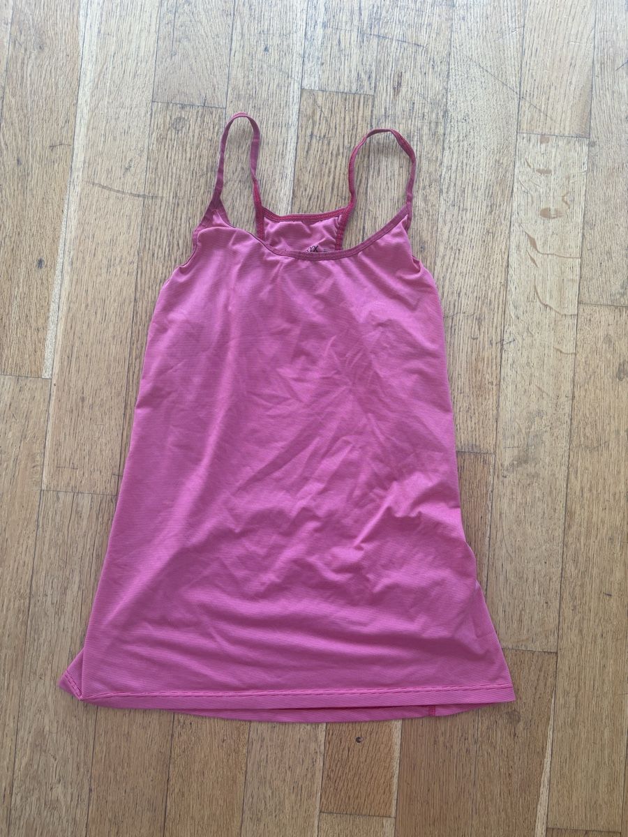 Arcteryx Top: Arcteryx tank top XS – Usato da Zürich venduto da and_tv79
