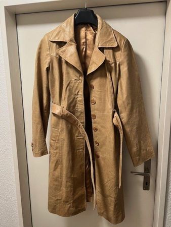 Schöner Damen-Ledermantel, beige !
