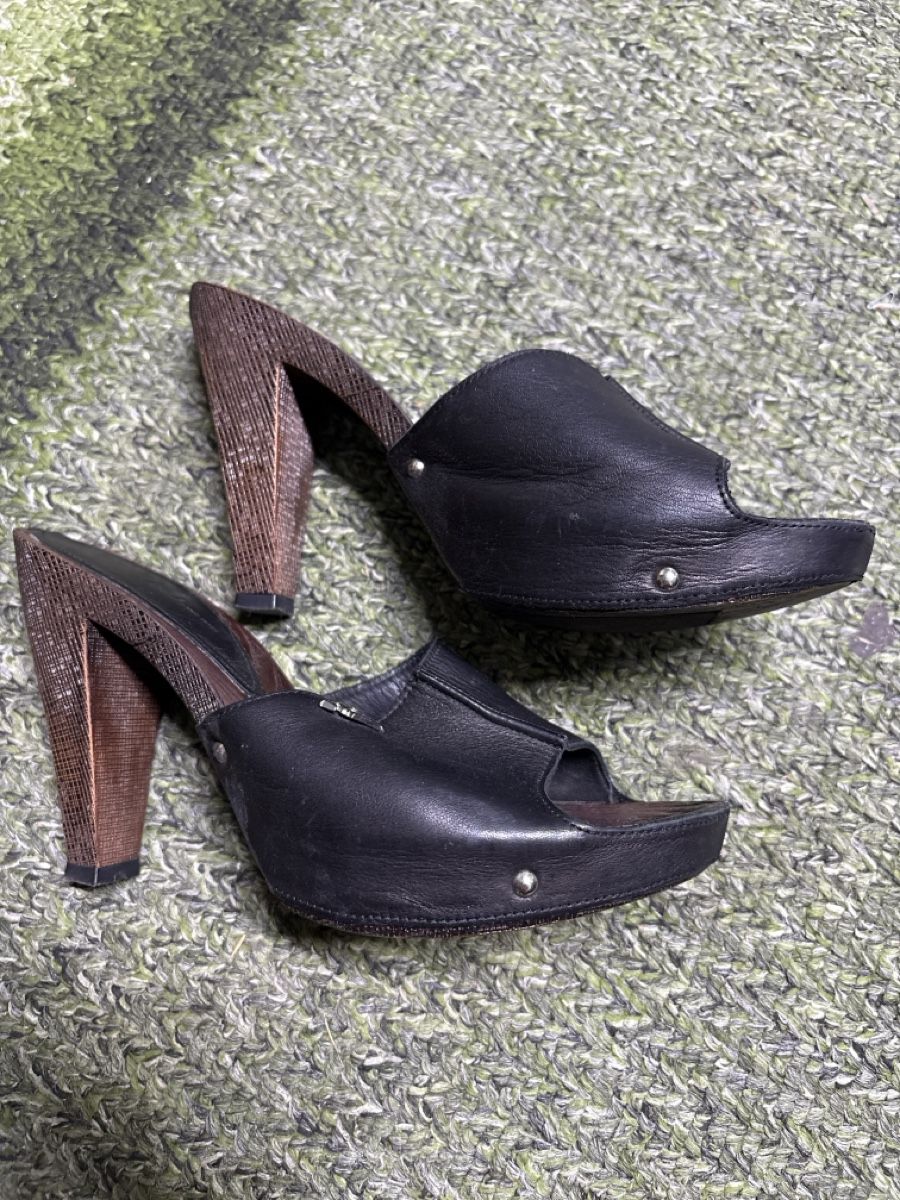 Scarpe da donna: Pantoletten Vicino Hand made Y2K Leder – Usato da Bern venduto da LoveVintageY2K 1