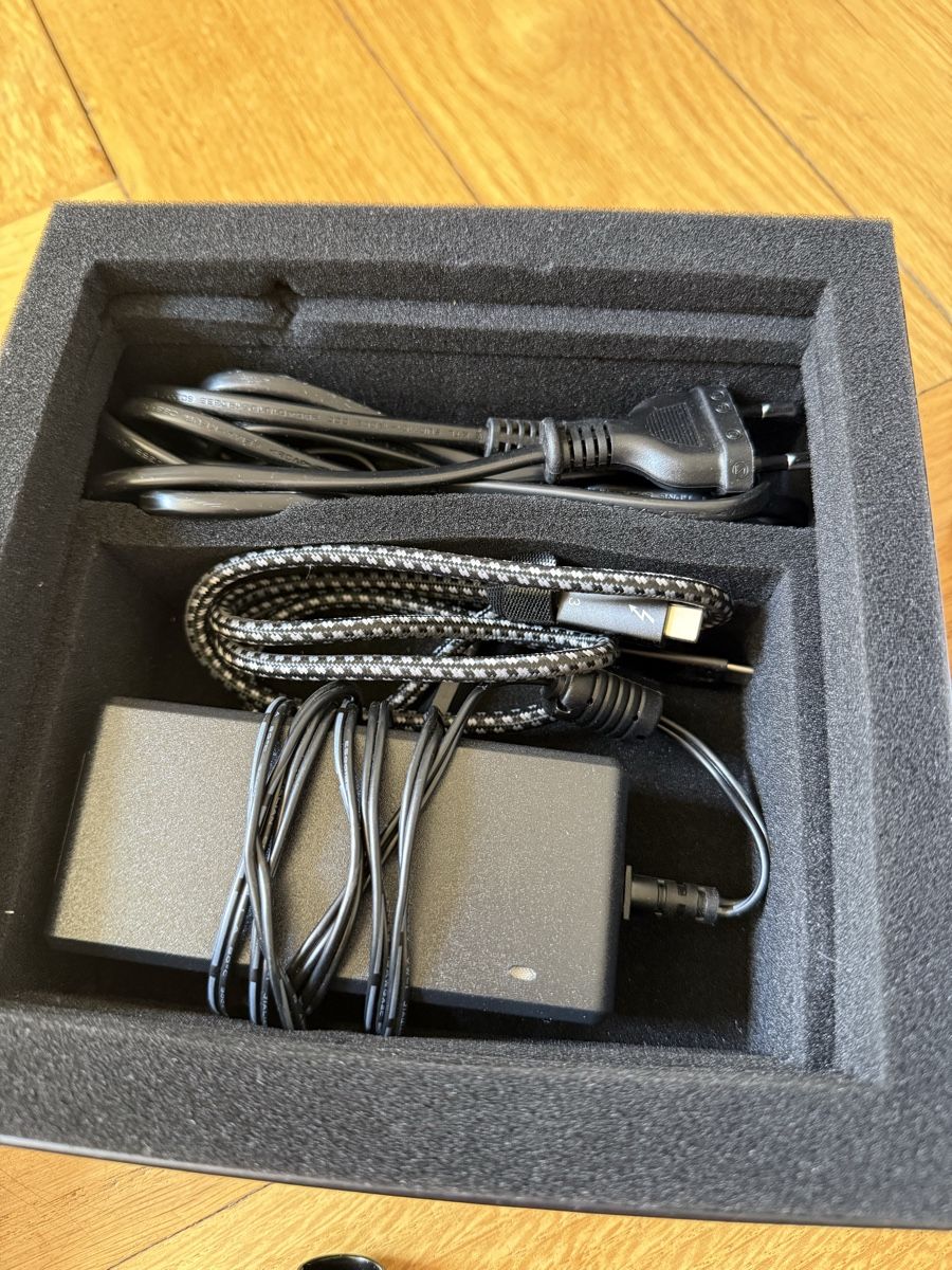 Universal Audio Attrezzatura per studi di registrazione: Universal Audio Apollo Twin x GEN2 - Micro Sonaworks - Stand – Nuovo (secondo la descrizione) da Lausanne venduto da LePetitBrocanteur 3