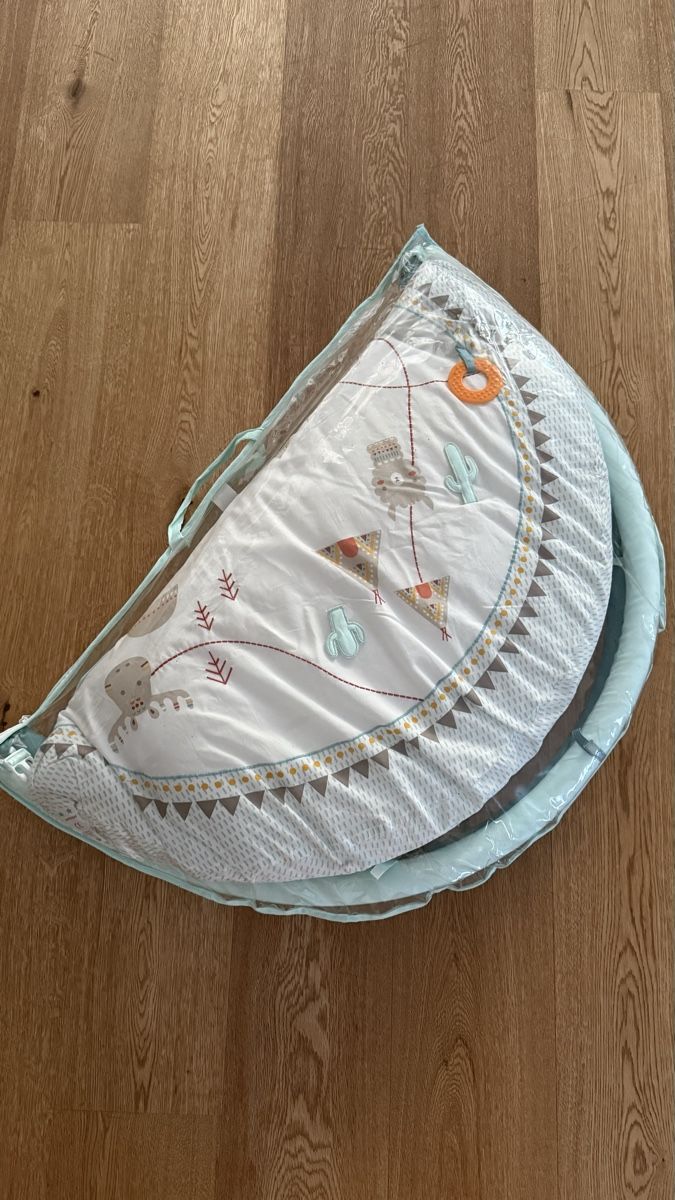 Spielmatte: Vertbaudet Activity Spielmatte – Gebraucht aus Boswil von hey.itsme