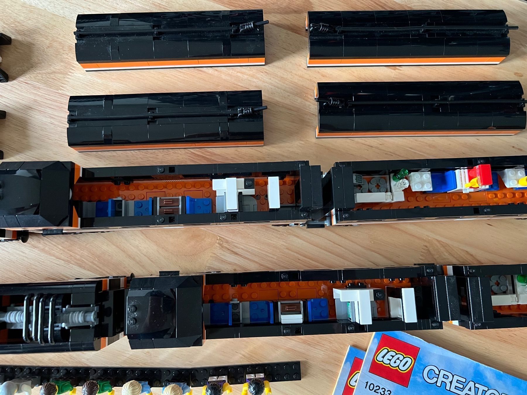 Lego Spielzeuge: 2x LEGO Creator Horizon Express 10233 ab CHF 1.- 🥳 – Gebraucht aus Uttigen von sonorsonic 4