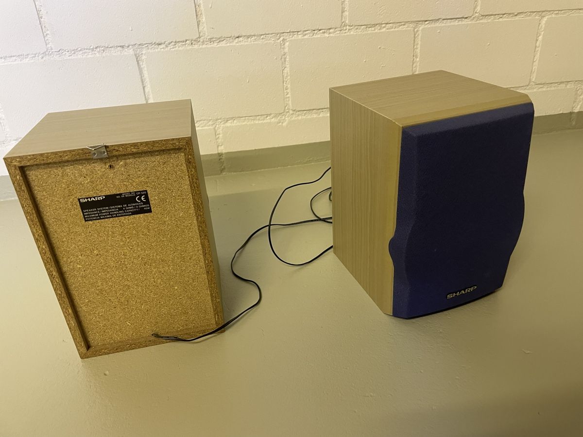 Sharp Lautsprecher: Lautsprecherboxen von SHARP – Gebraucht aus Eiken von garanoiri 5
