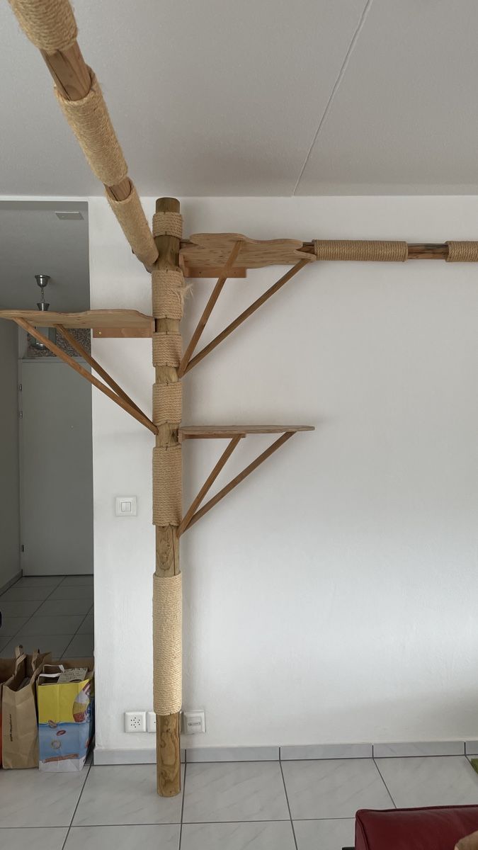 Tiragraffi: Katzenbaum Eigenbau, 3-teilig mit Verbindungsstegen – Usato da Zürich venduto da ast_9rkx 4