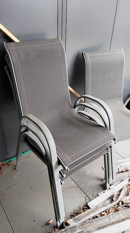 Stühle: 4 Chaises extérieures – Gebraucht aus Chatonnaye von scharf
