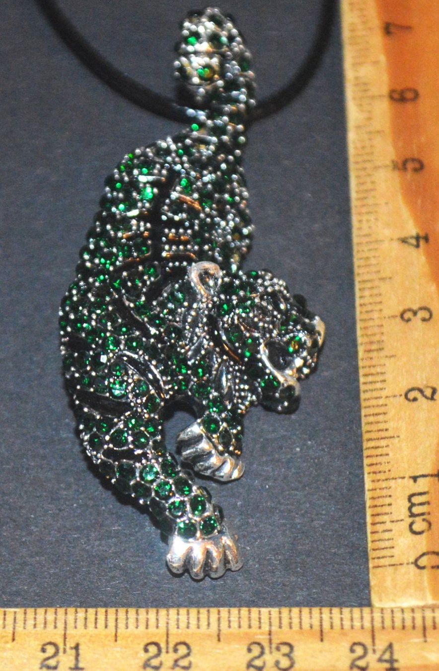 Spille & Fermagli: Brosche oder Halskette K-1424D – Tiger - Emaille & Strass Gr – Nuovo e nell'imballaggio originale da Goldiwil (Thun) venduto da han_v5b7 3
