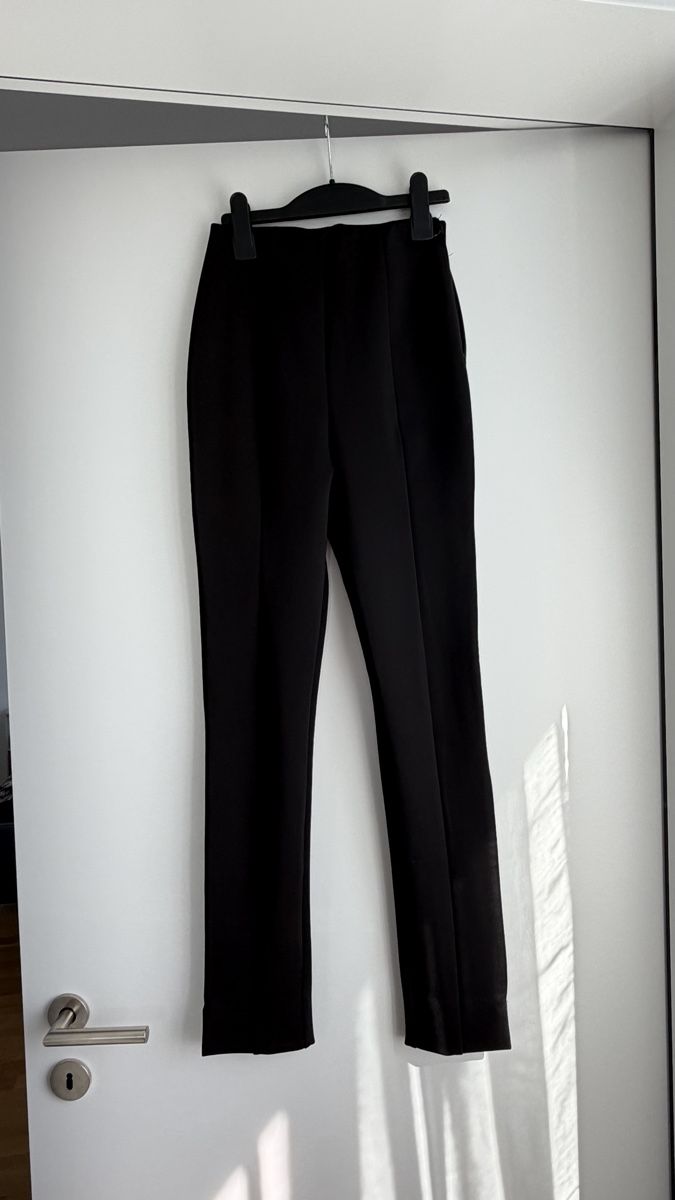 Zara Pantaloni: Zara Grosse S – Usato da Oberuzwil venduto da ale_xp2b