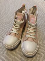 NEU Canvas Sneaker 33