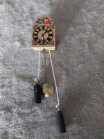 Wunderschöne Wanduhr von Dora Kuhn fürs Puppenhaus