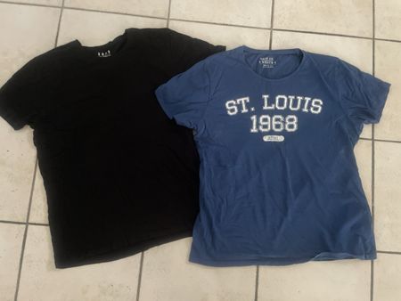 2 SMOG T-Shirts, Gr. M, Regular Fit, Top Zustand, Sommer