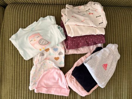 Lot de vêtements bébé fille taille 68