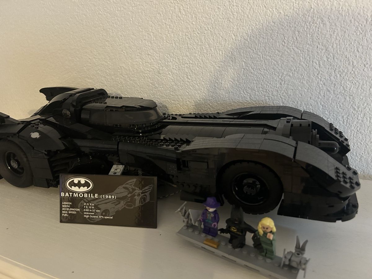 Lego Jeux de construction: LEGO 76139 Batmobile 1989 mit Figuren – D'occasion à Wegenstetten par Pumukel85 6