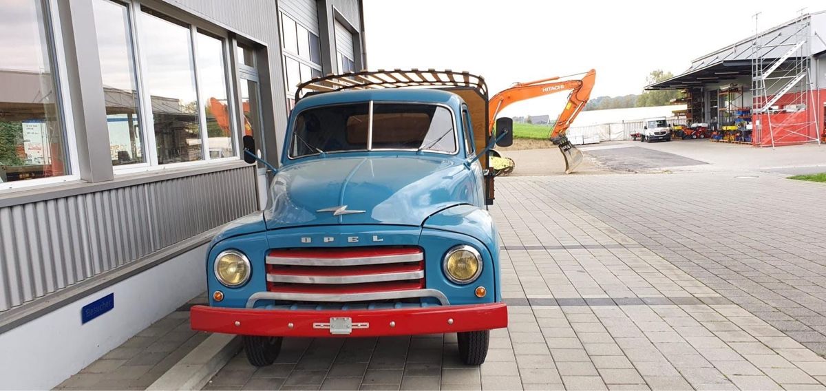 Opel Autos: Opel Blitz Lieferwagen 1.9 Tonner blau Oldtimer – Gebraucht aus Luzern von lelement