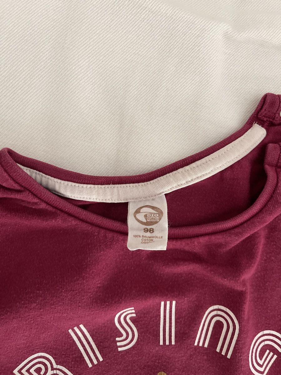 Pulls et sweat-shirts: Pull taille 98 – D'occasion à MARLY par AISLEE 1