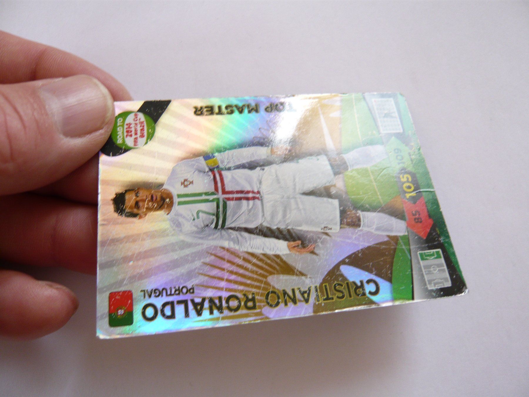 Panini Sammelbilder & Trading cards: PANINI 2014 CRISTIANO RONALDO CARTE USEE !!! – Defekt aus Echallens von vallottonp 1