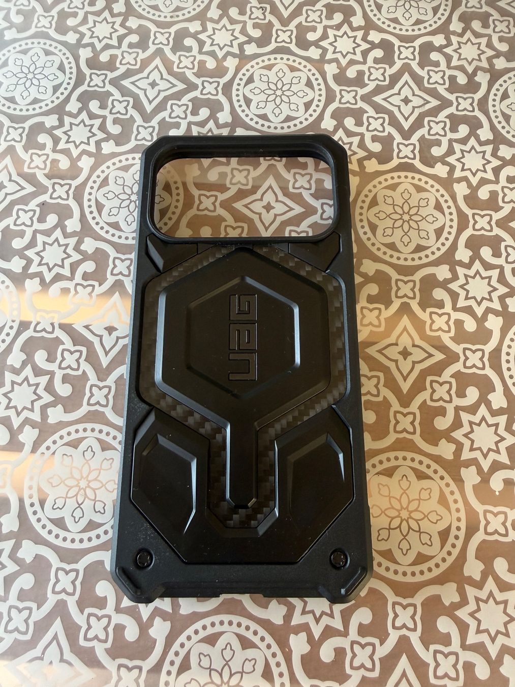 Apple Cover & Protezioni schermo: Original UAG iPhone 17Pro Max Hülle, neuwertig! – Usato da Obfelden venduto da derking71